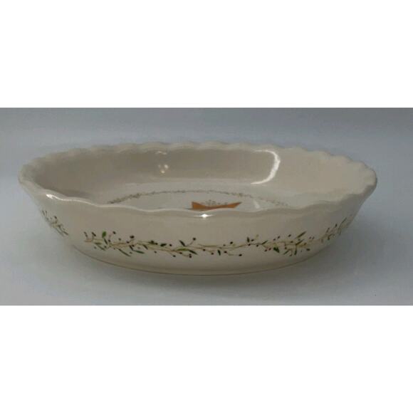 Nantucket "Friends" 10" Pie Plate Dishwasher, oven, microwave safe - Picture 2 of 4